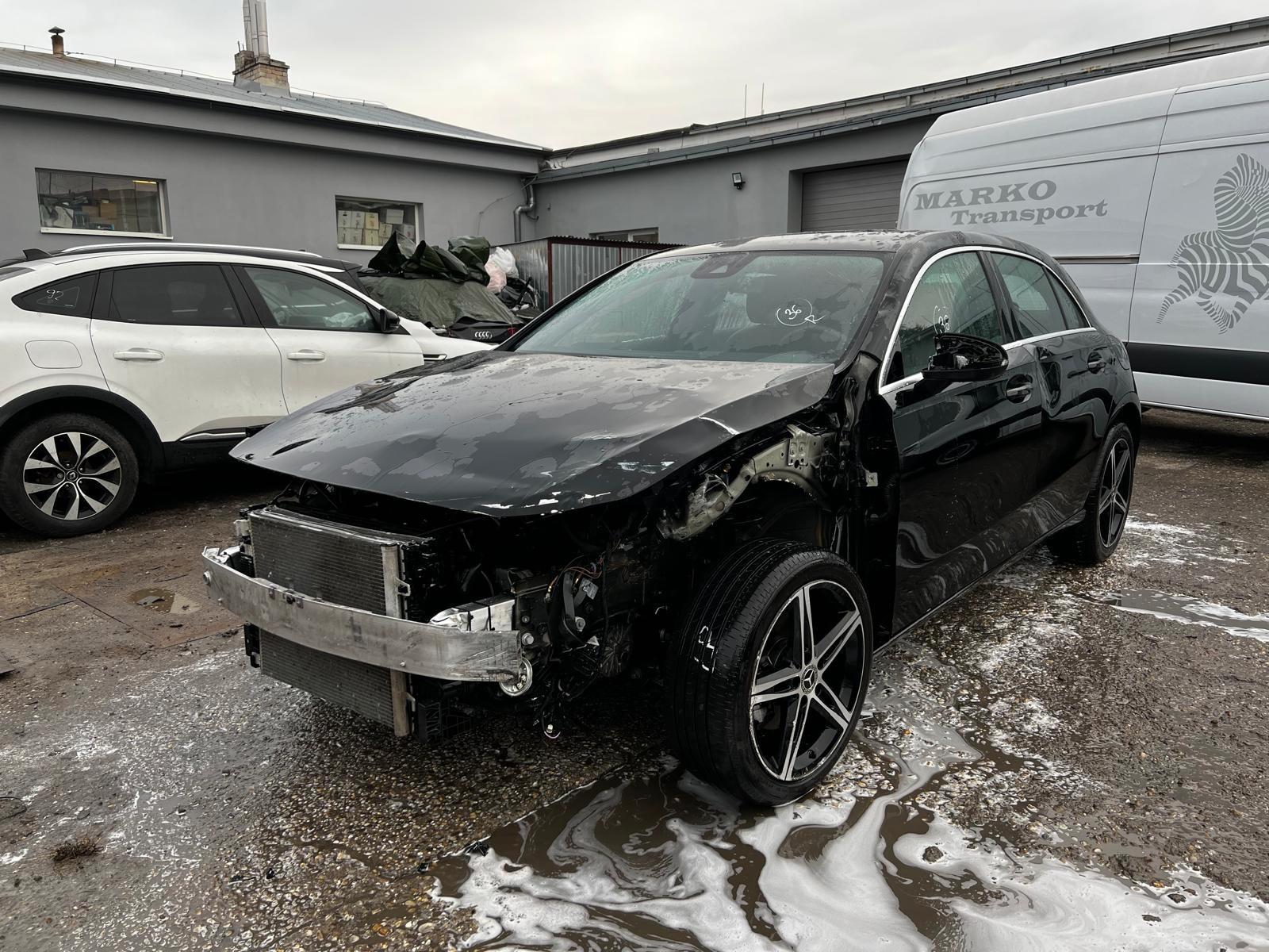 Mercedes-Benz A 180 100kw A7