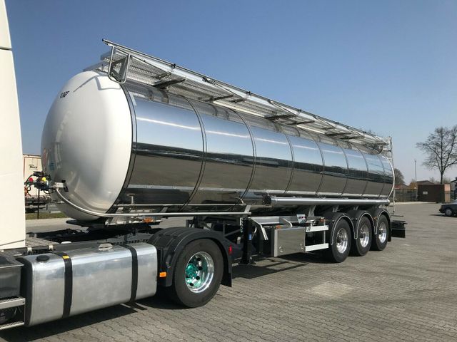 Lag 2x*DRUCKTANK*1-KAMMER*32.000 LITER