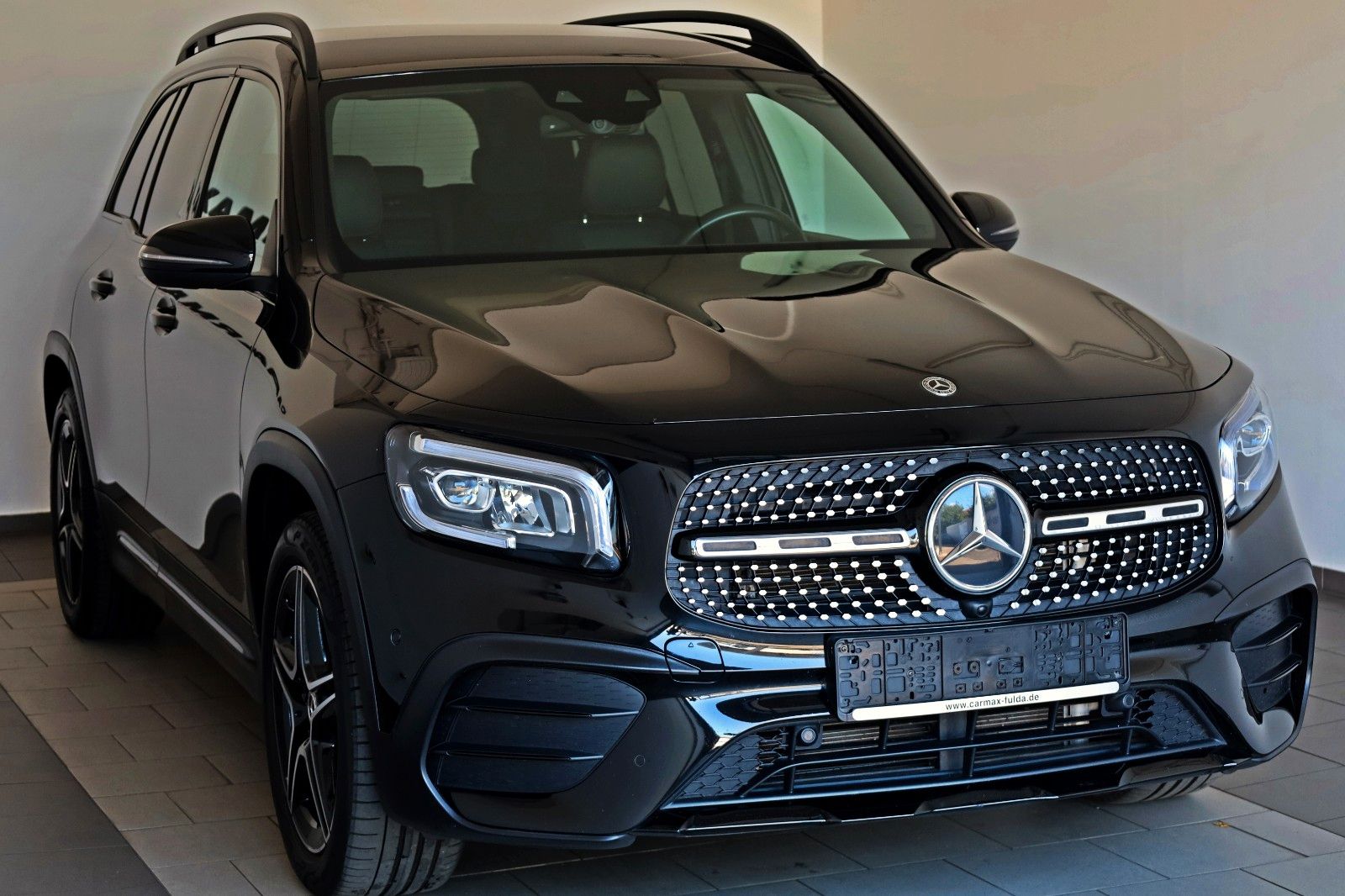 Fahrzeugabbildung Mercedes-Benz GLB 200d AMG-line,T.Leder,Navi,LED,SH,Kamera,AHK