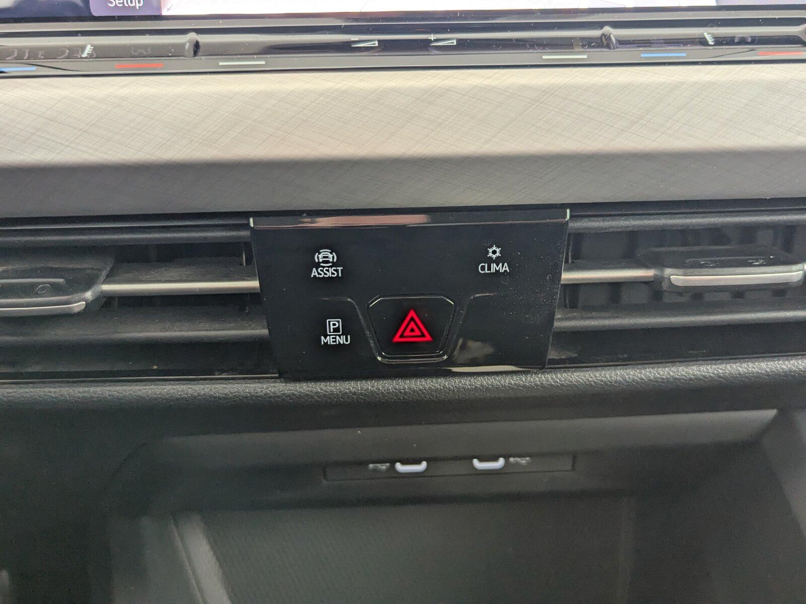 Volkswagen Golf VIII 1.5 eTSI Life OPF LED+NAVI+AHK+ACC+RFK, миниатюра 18