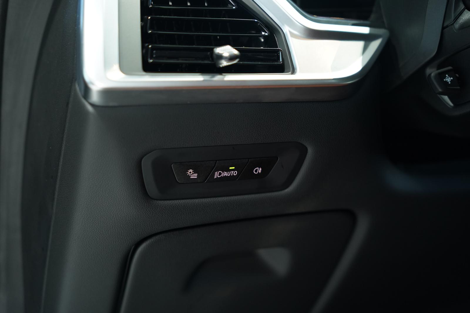 BMW X5 M60 i xD *1.H *22 *ACC*Sky Lounge*H-UP*AHK