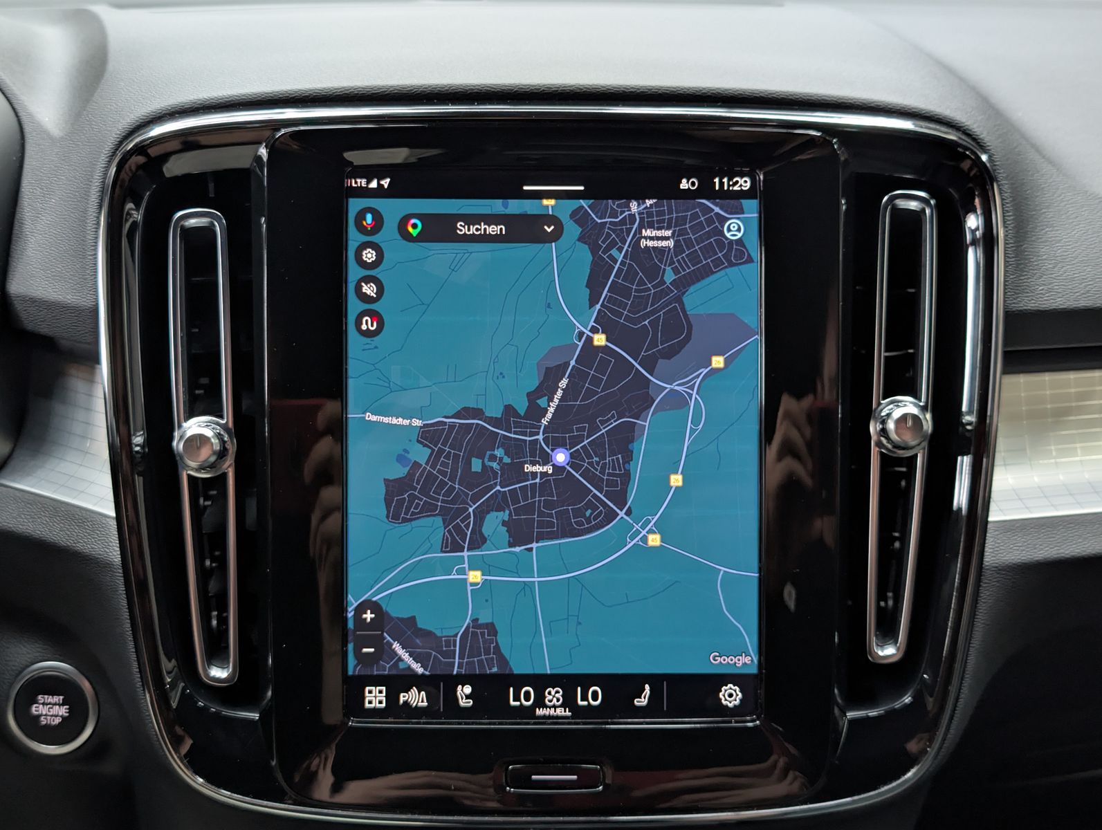 Fahrzeugabbildung Volvo XC40 B3 Core Winter-Pk. LED*VC*KEYLESS*SOUND*18"