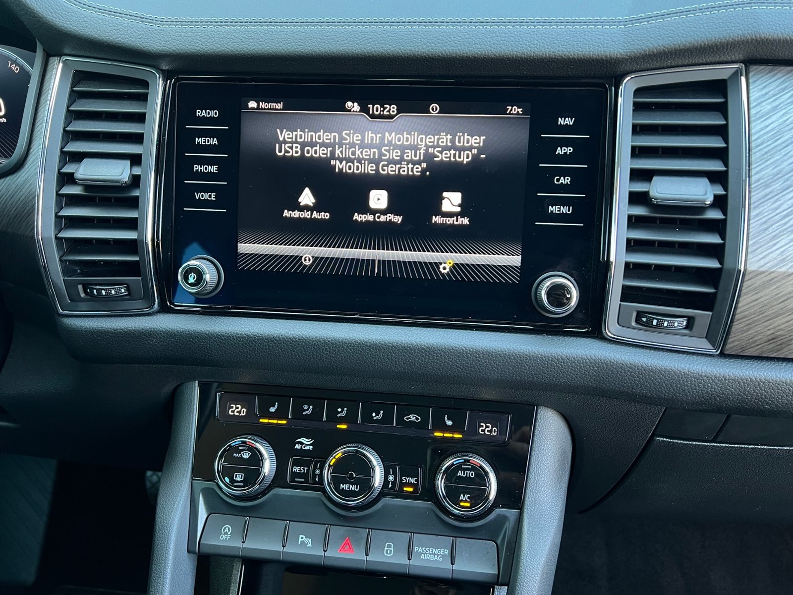 Fahrzeugabbildung SKODA Kodiaq Style 1.5 TSI DSG FL *AHK, LED, ACC, 19"-