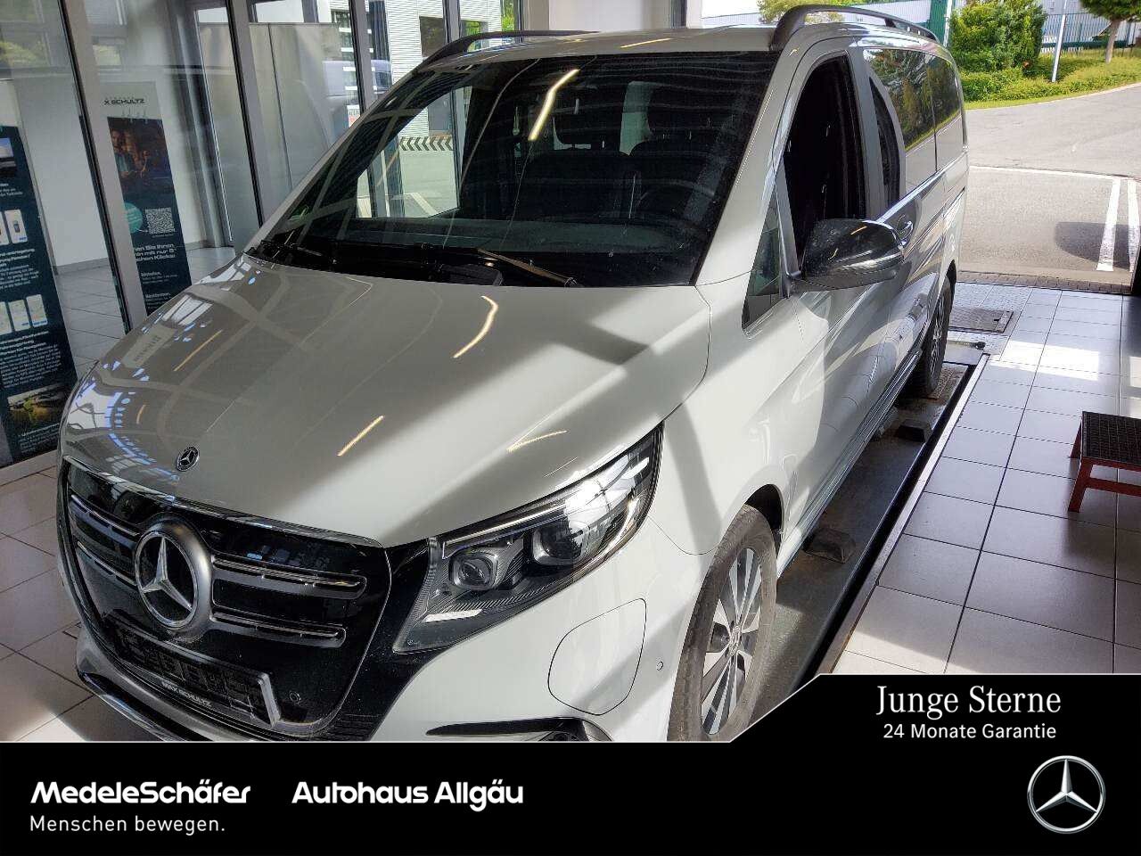 MERCEDES-BENZ EQV 300 Lang 7-SITZER DISTRONIC MULTIBEAM