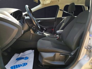 Ford Focus - 9