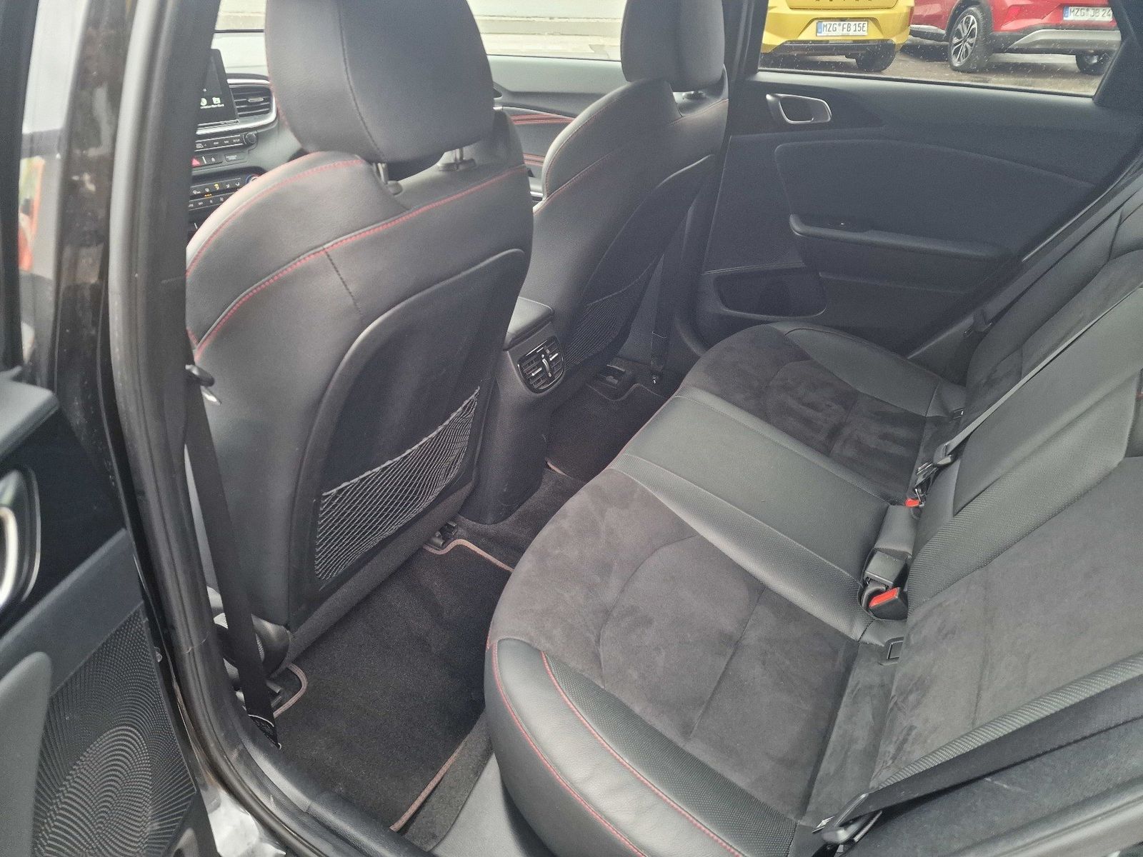 Fahrzeugabbildung Kia ProCeed GT, Navi Paket,Leder,Navi,Kamera