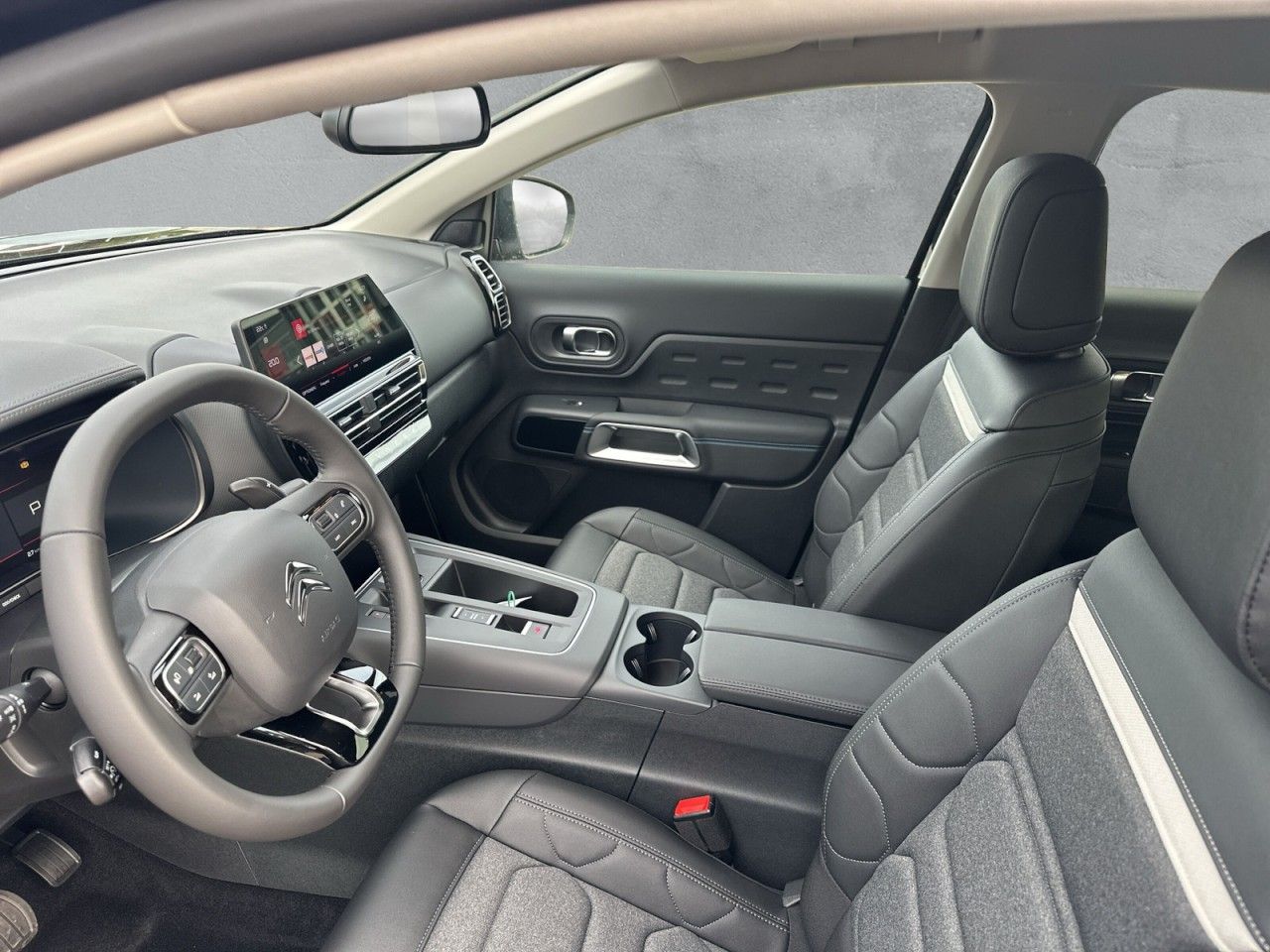 Fahrzeugabbildung Citroën C5 Aircross Hybrid 145 DCS6 Max