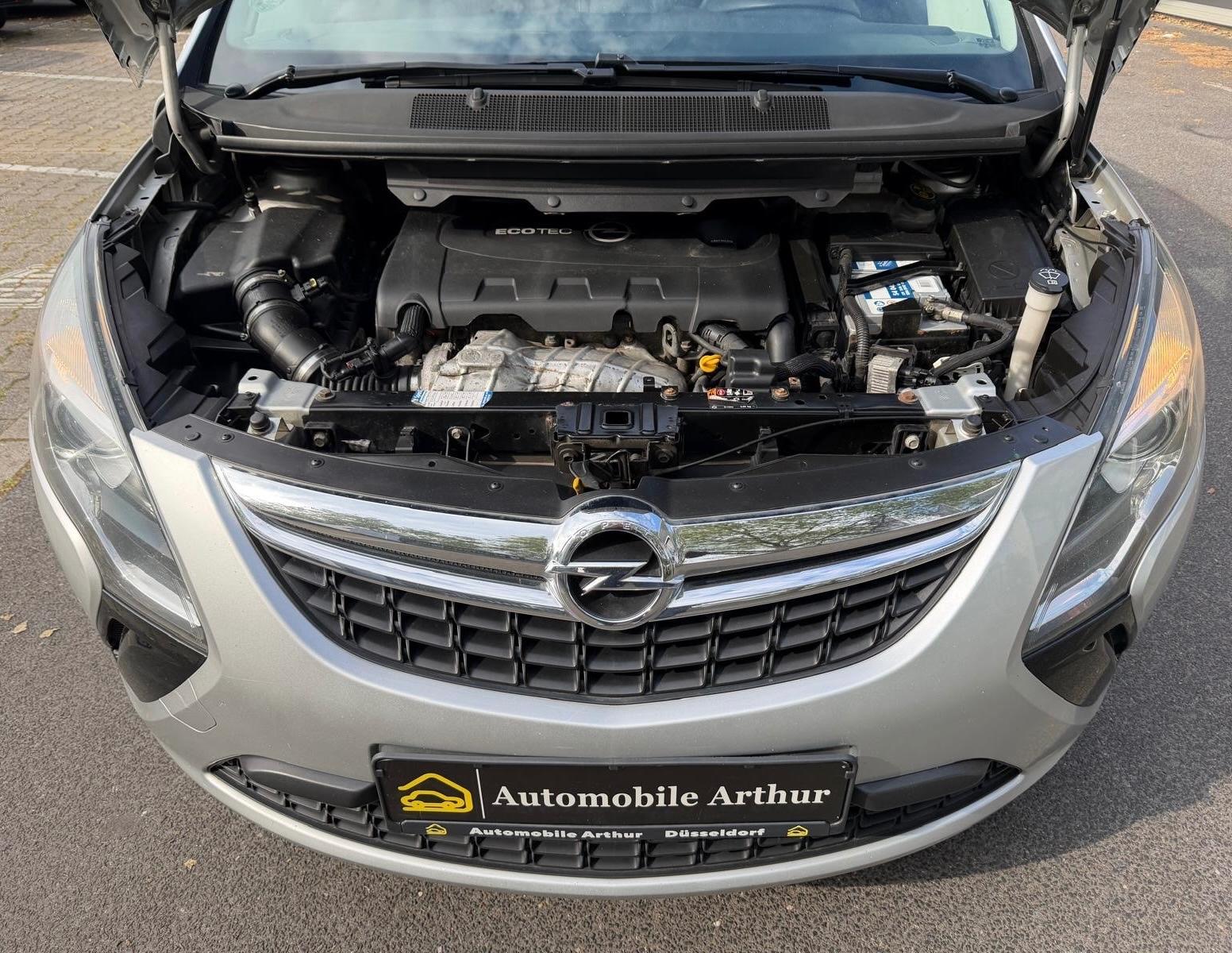 Opel Zafira C 2.0*Erst 122 Tkm*Navi*Klima*Tempo*AHK*
