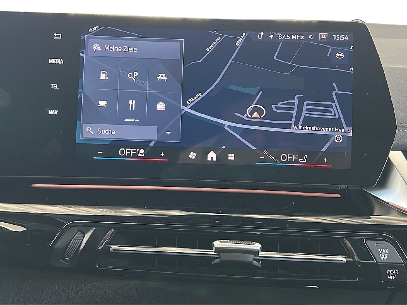 BMW 223 Active Tourer - Bild 12