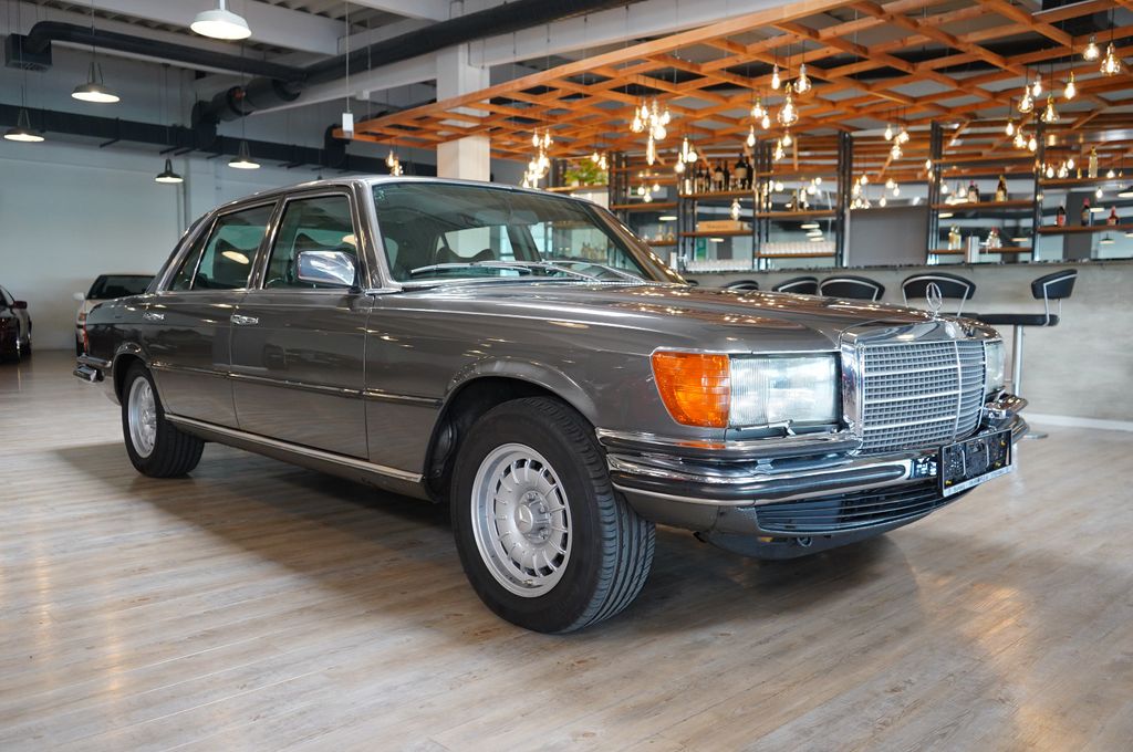 Mercedes-Benz 450