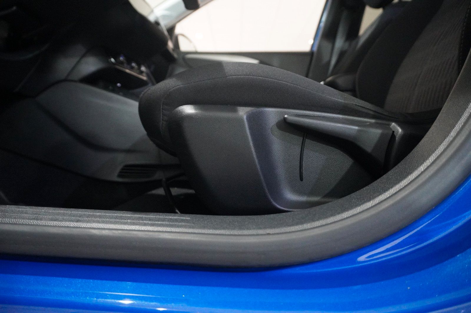 Fahrzeugabbildung Opel Corsa-e F 7KW EDITION NAVI/KAMERA/VIRTU/PDC/DAB+