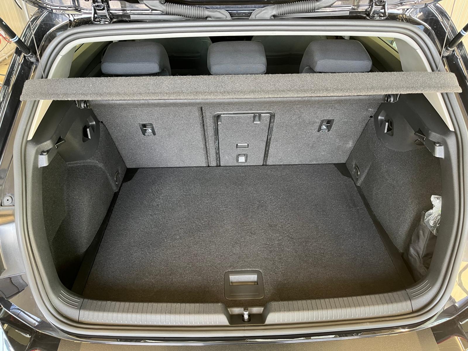 Volkswagen Golf VIII LIFE 1.0 eTSI DSG Navi Harman & Kardon, миниатюра 10