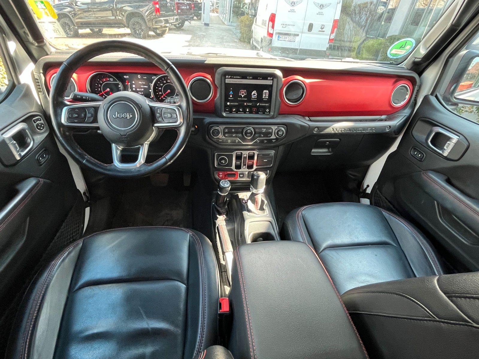 Fahrzeugabbildung Jeep Wrangler Unlimited Rubicon 2.2 CRDi