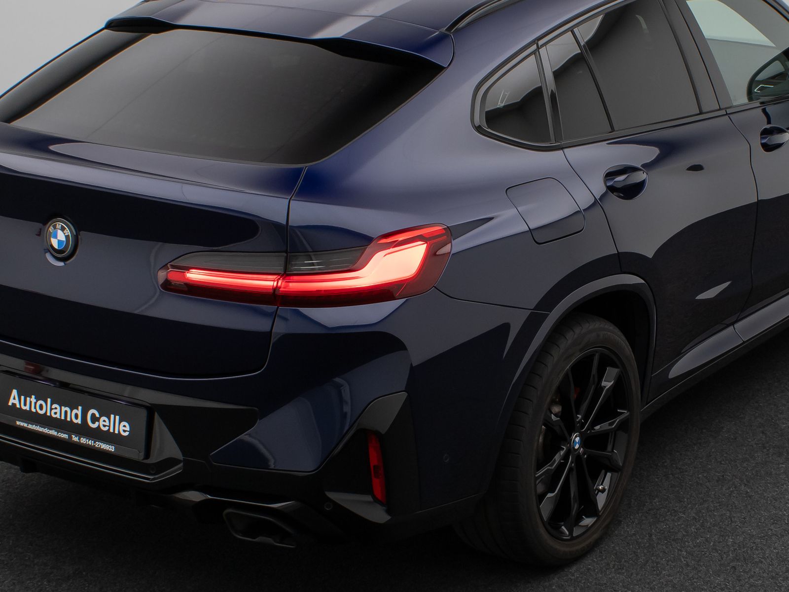 Fahrzeugabbildung BMW X4 M40i Kamera Laser HUD DAB H/K DisplK AHK 20"