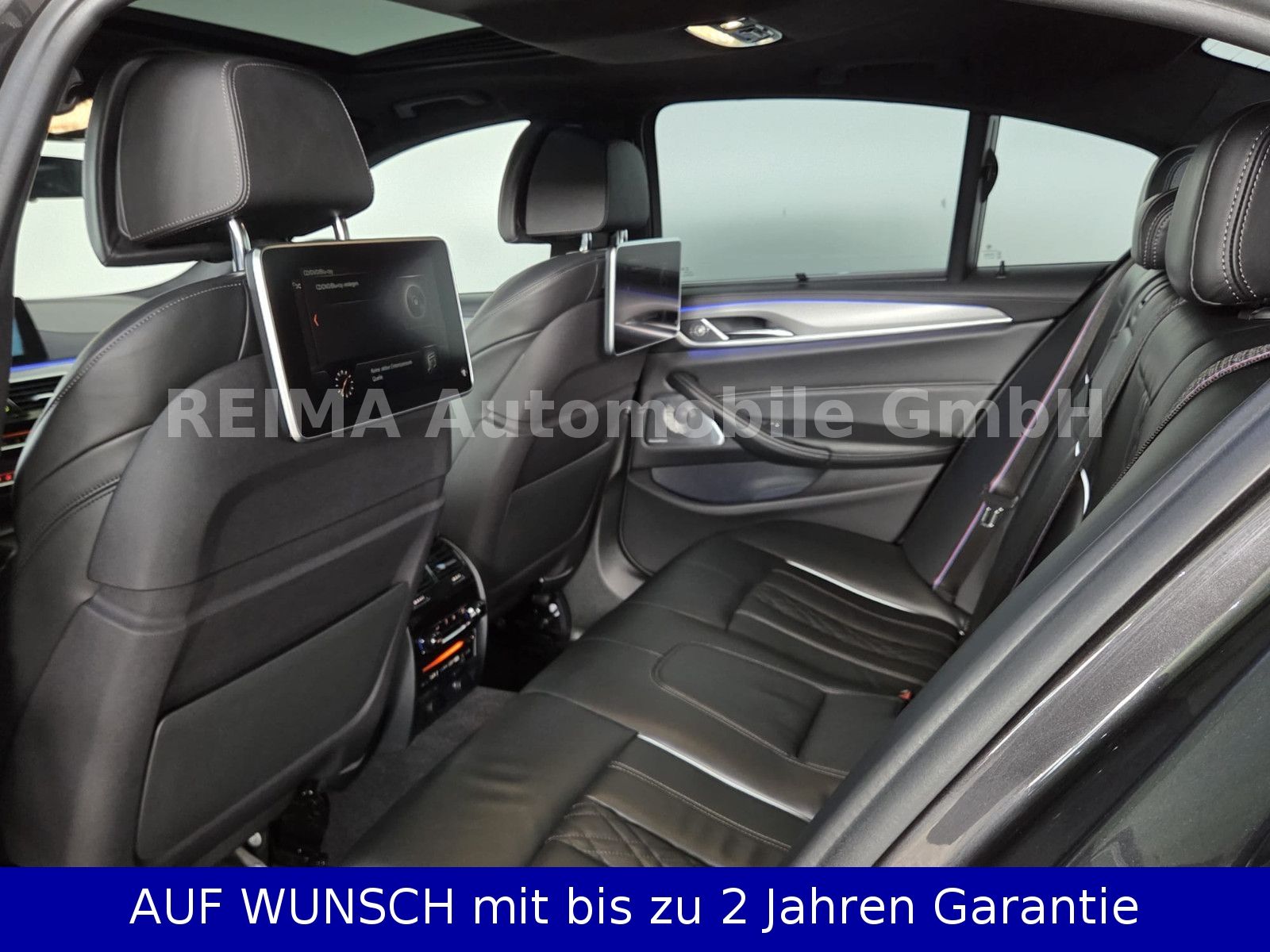 Fahrzeugabbildung BMW M550 i xDrive, Pano, LED, HUD, Massage