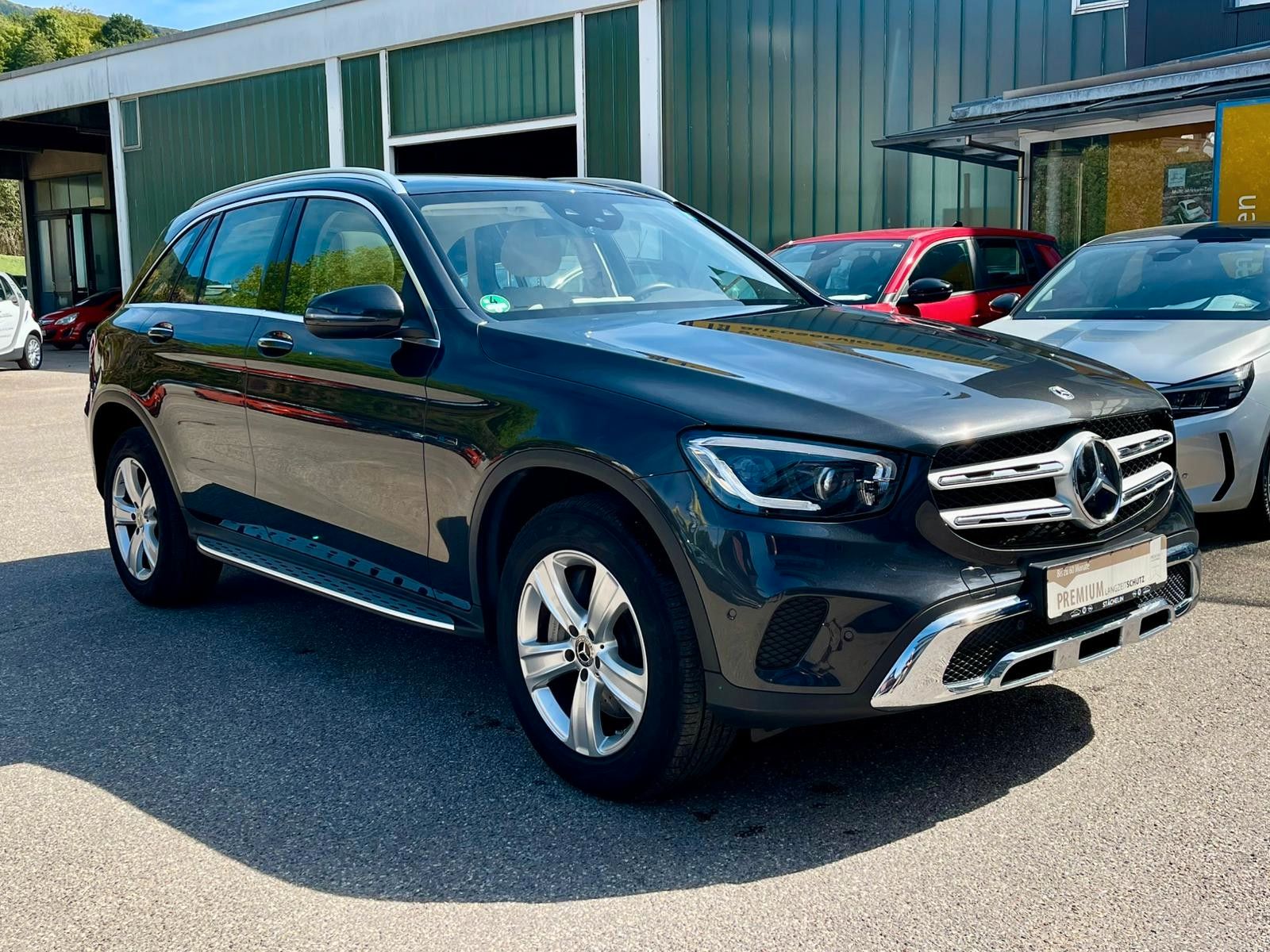 Mercedes-Benz GLC 300e Hybrid AUT. 4Matic ACC KEYLESS RKAM foto 2
