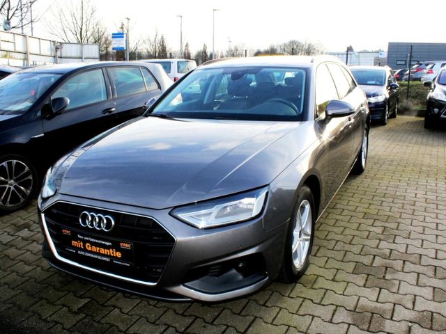 Audi A4 35 TFSI advanced S Tronic PDC SHZ LED Navi