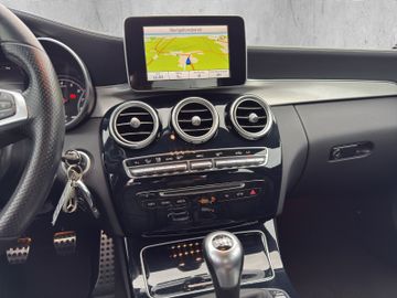 Mercedes-Benz C 180 CGI AMG Line +Sportp.+Navi+LED+SHZ+PDC+LM