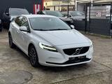 Volvo V40 Momentum/LED/Tempo/PDC/Navi/1 Hand - Volvo V40 Limousine Momentum mit Benzin-Antrieb