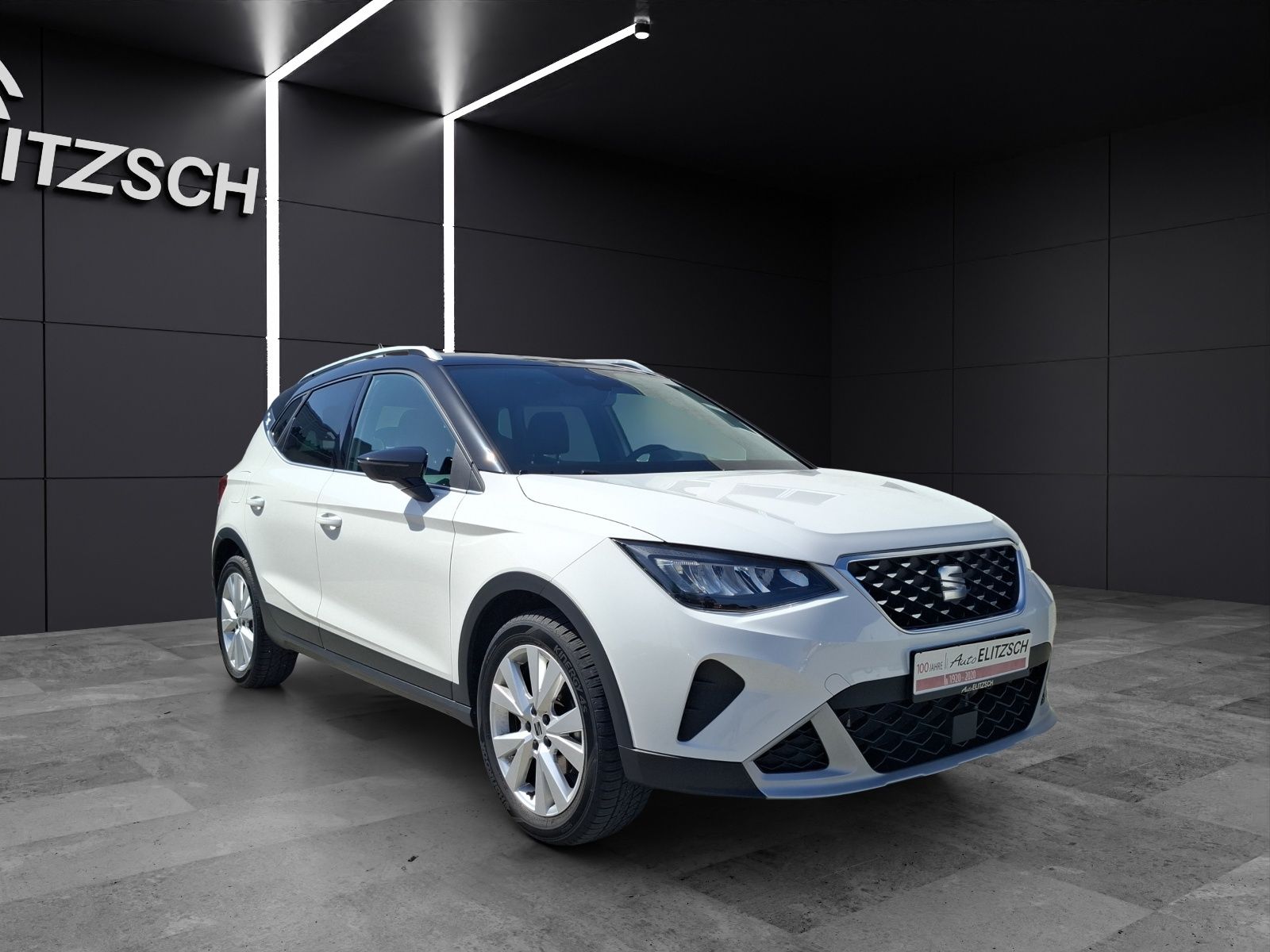 Fahrzeugabbildung SEAT Arona TSI Xperience DSG LED CarPlay VC ACC RFK S