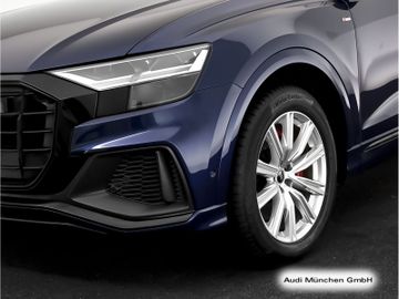 Audi Q8 - 12