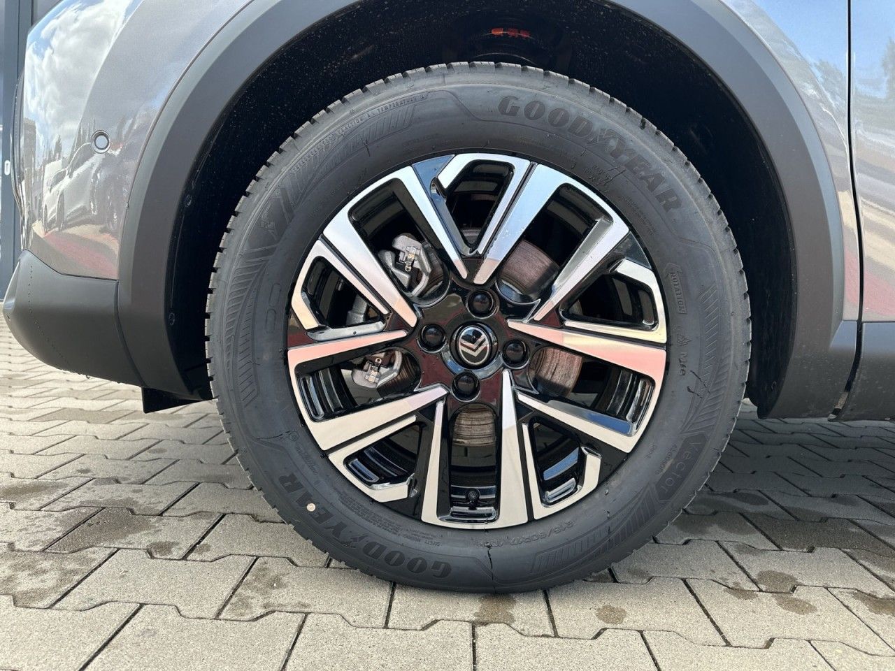 Fahrzeugabbildung Citroën C4 X Hybrid MAX - mit KI generiert/bearbeitet