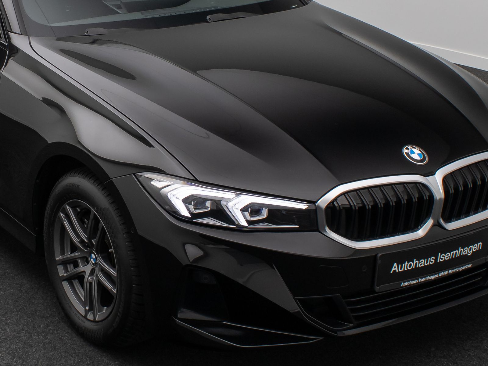 Fahrzeugabbildung BMW 318i Widscreen DAB Alarm Kamera CockpitPlus