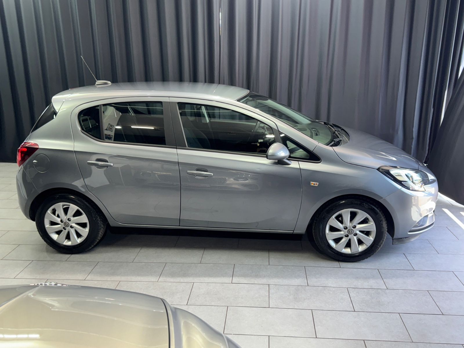 Fahrzeugabbildung Opel Corsa E Active ecoFlex|AUTOMATIK|NAV|TÜV 07/26|
