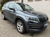 Skoda Kodiaq 2.0 TSI DSG 4x4 Pano/7Sitz/S-heft/AHK - Skoda Kodiaq: Von Privat