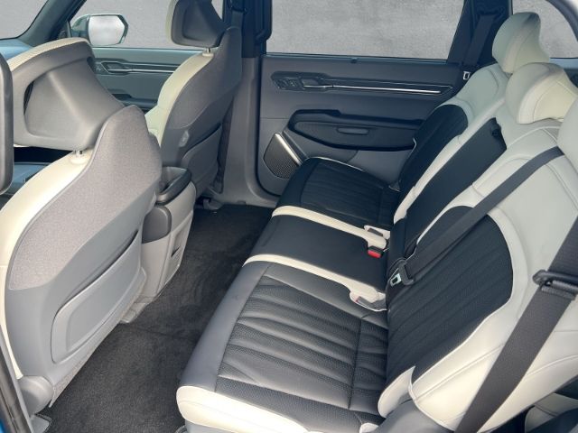 Fahrzeugabbildung Kia EV9 4WD GT-LINE LAUNCH EDITION ELEKTRO *7SITZER*