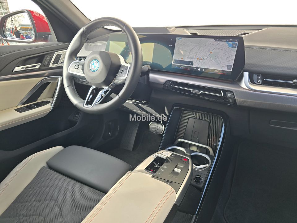 BMW iX2 - Bild 32