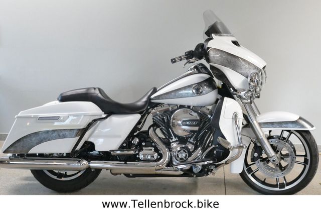 Harley-Davidson Street Glide FLHX 103