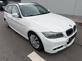 BMW 320d Touring Edition Sport Navi+Xenon+Szhg+Tempo - BMW 320: 320d Edition Sport