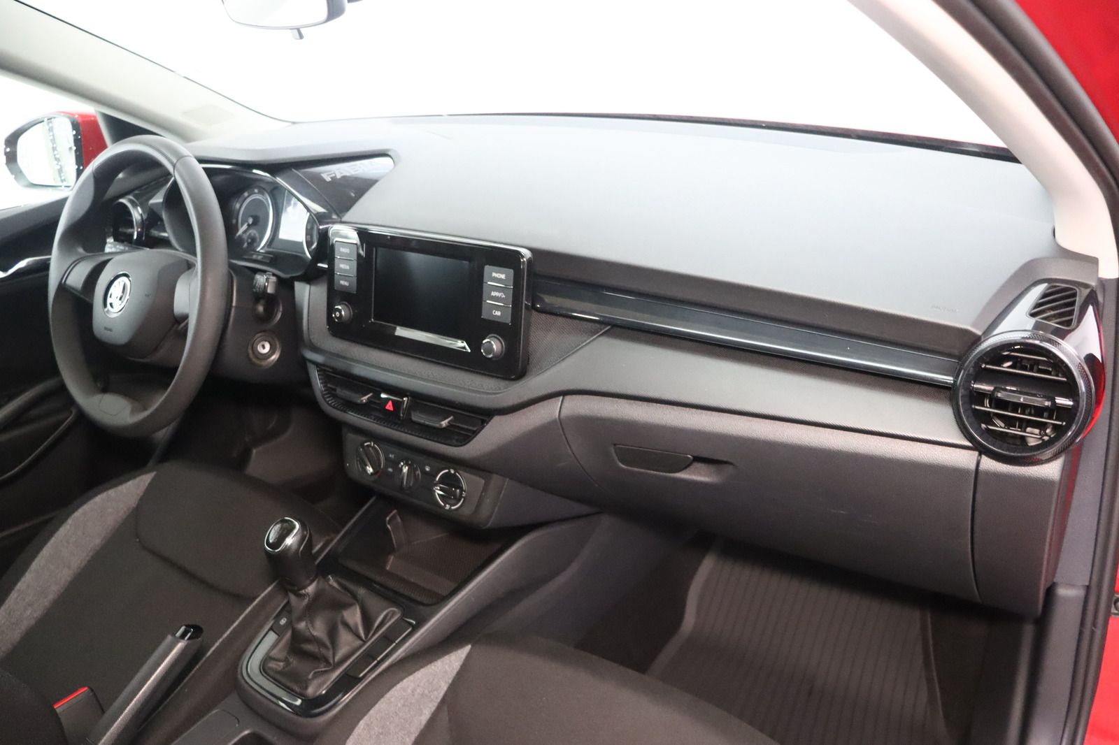 Fahrzeugabbildung SKODA Fabia 1.0 MPi * 1.Hd * LED * Klima