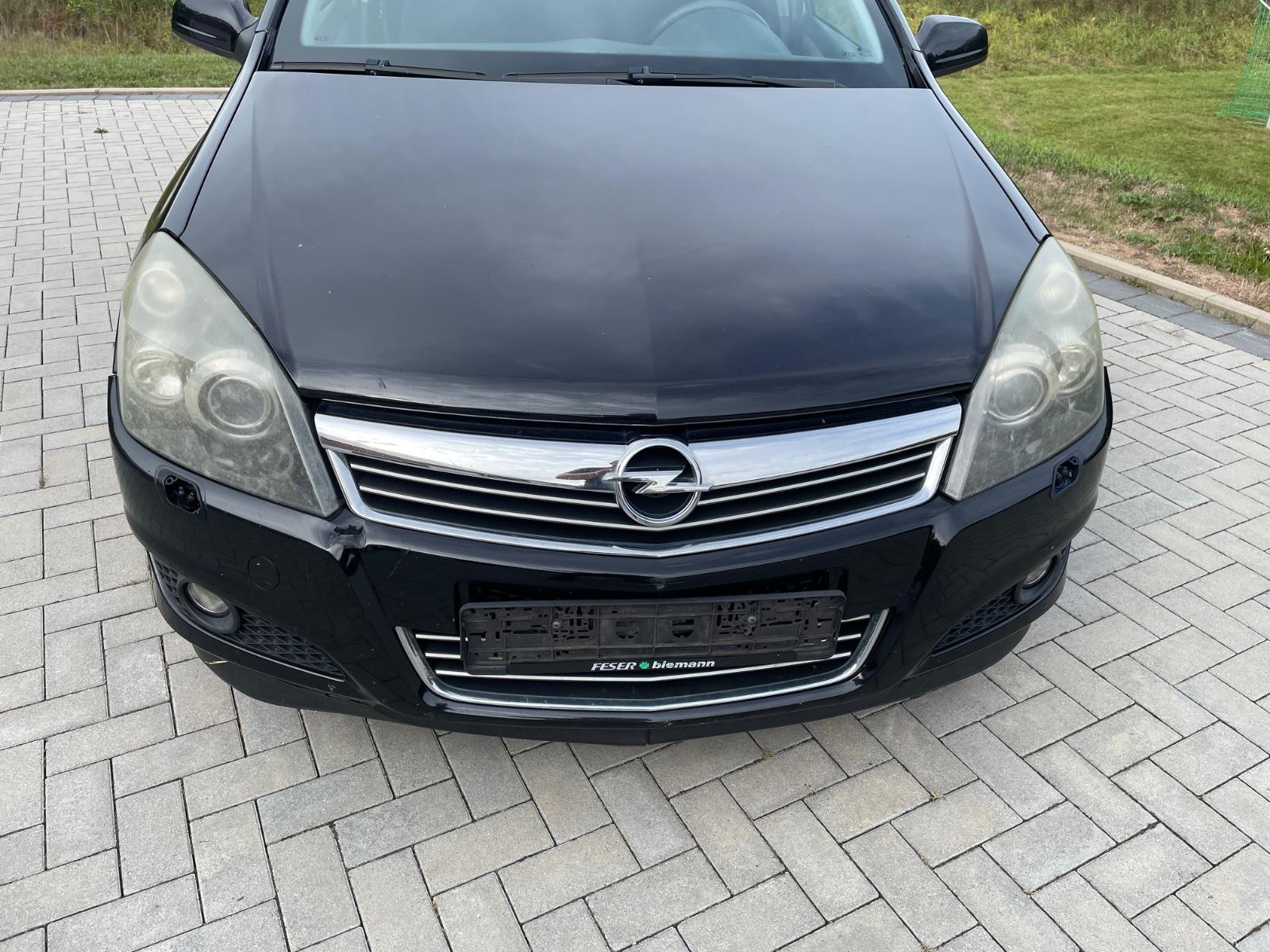 Opel Astra 2008 — engine 1.796 cm³, 140 HP (103kW)