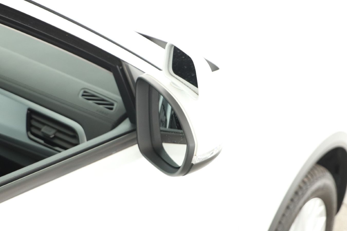 Volkswagen T-Roc - Bild 6