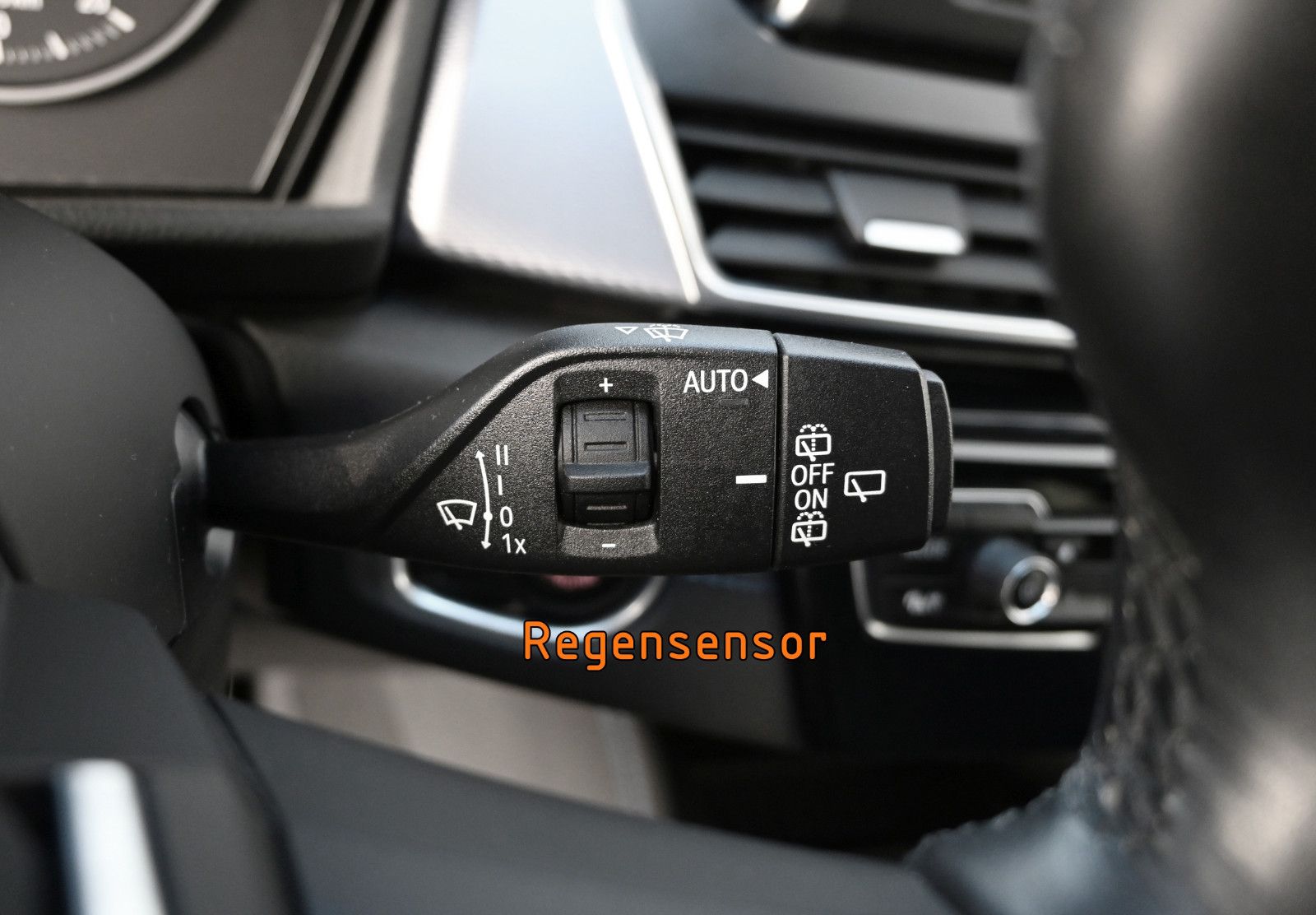 Fahrzeugabbildung BMW 218i Active Tourer M Sport °AHK°PDC°SITZHEIZ°