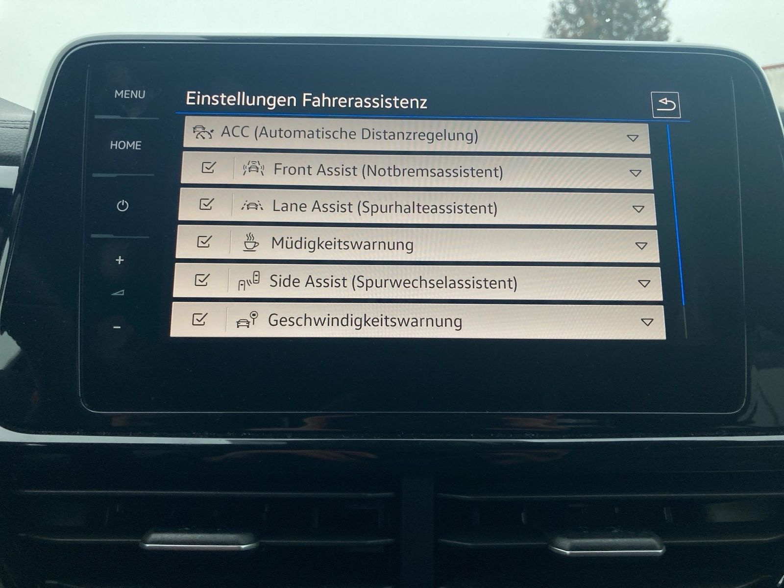 Volkswagen T-Roc - Bild 16