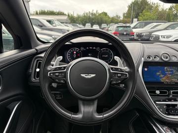 صورة 10 لـ 2022 Aston Martin DBX
