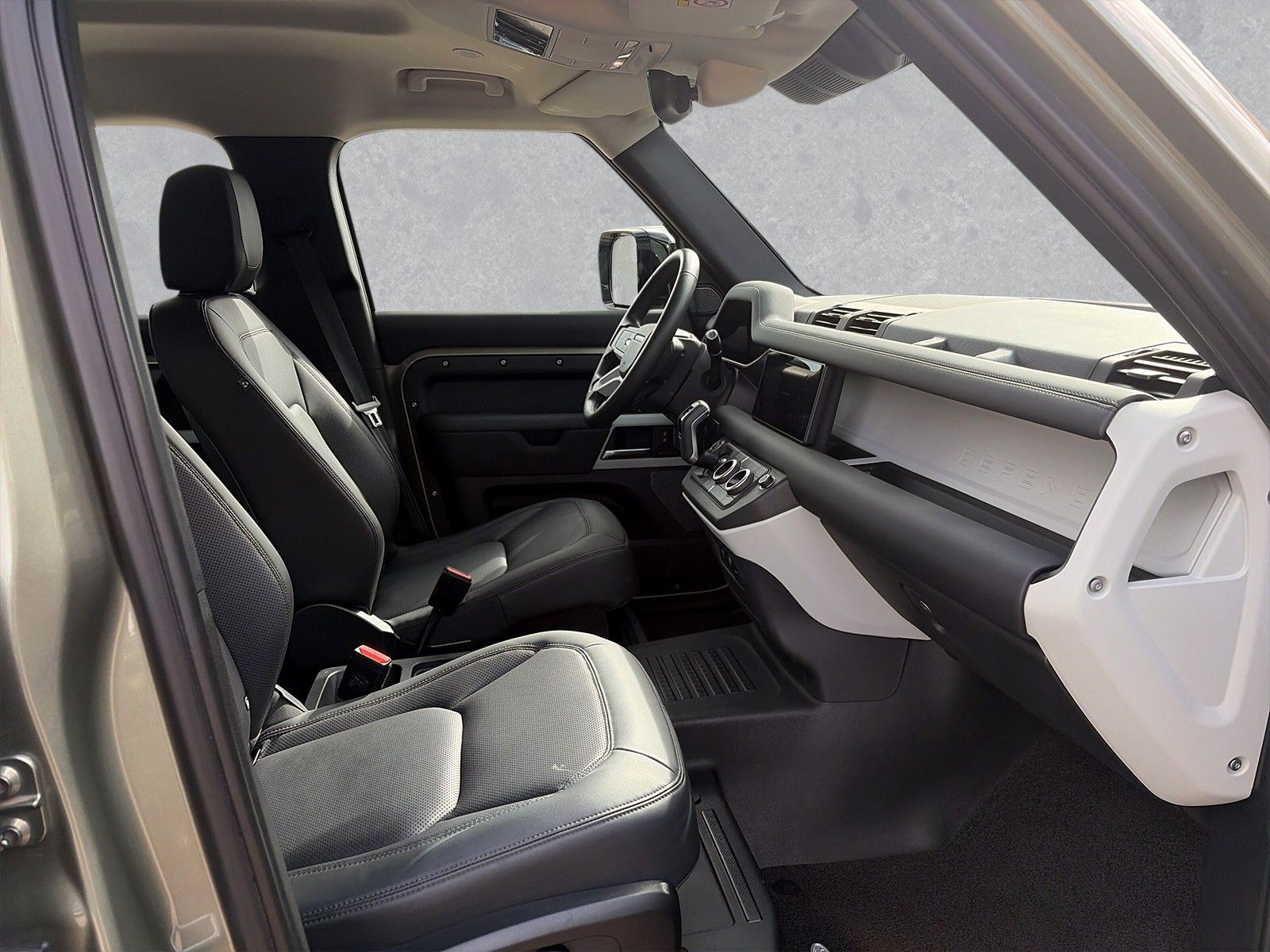 Land Rover Defender 110 D200 SE AHK imagem 3