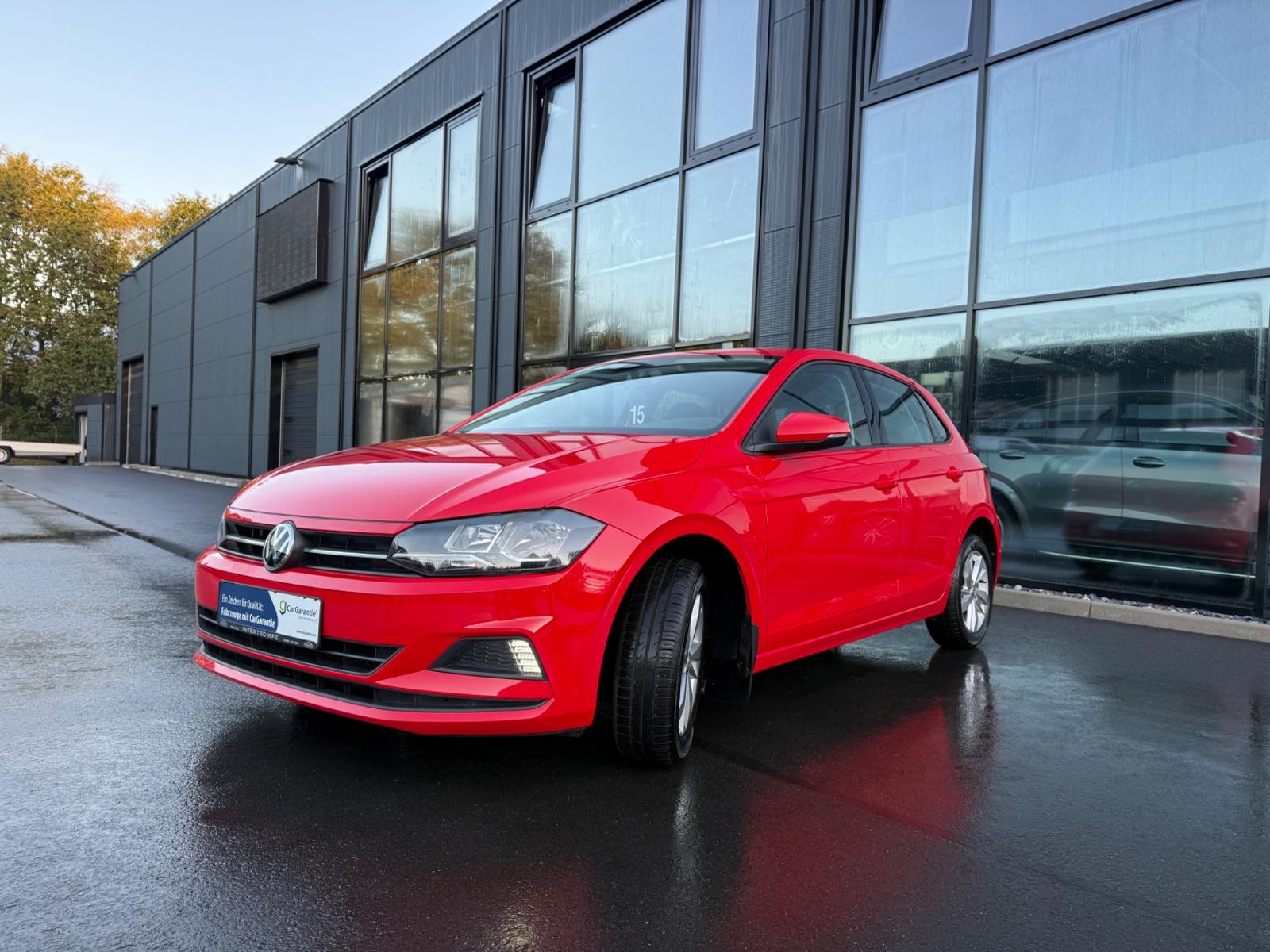 Volkswagen Polo VI Comfortline*SHZ*FSP*TEMPOMAT*ALU*TÜV NEU
