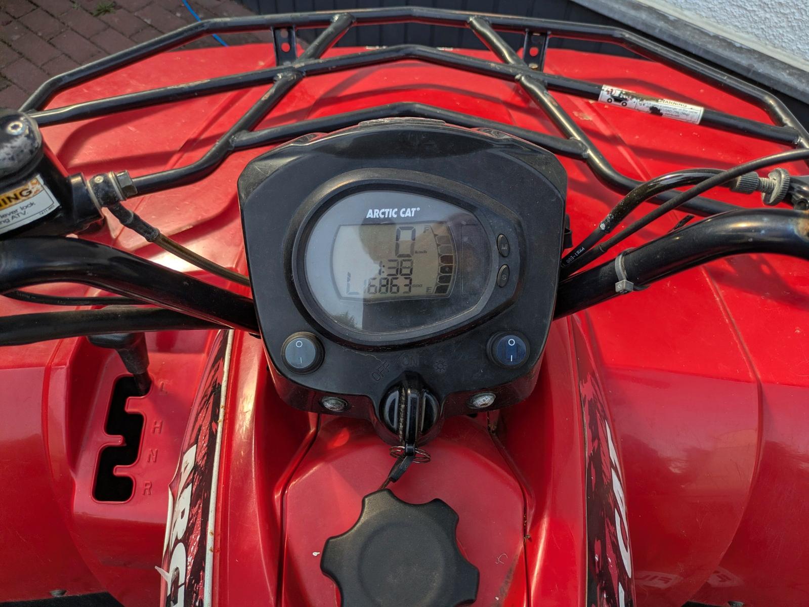 Arctic Cat  2011 — photo 5