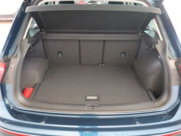 Volkswagen Tiguan DSG ELEGANCE LED MATRIX IQ ACC KAMERA