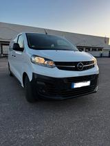 Opel Vivaro Edition M 1.5 L2 - Opel Vivaro: 2.5