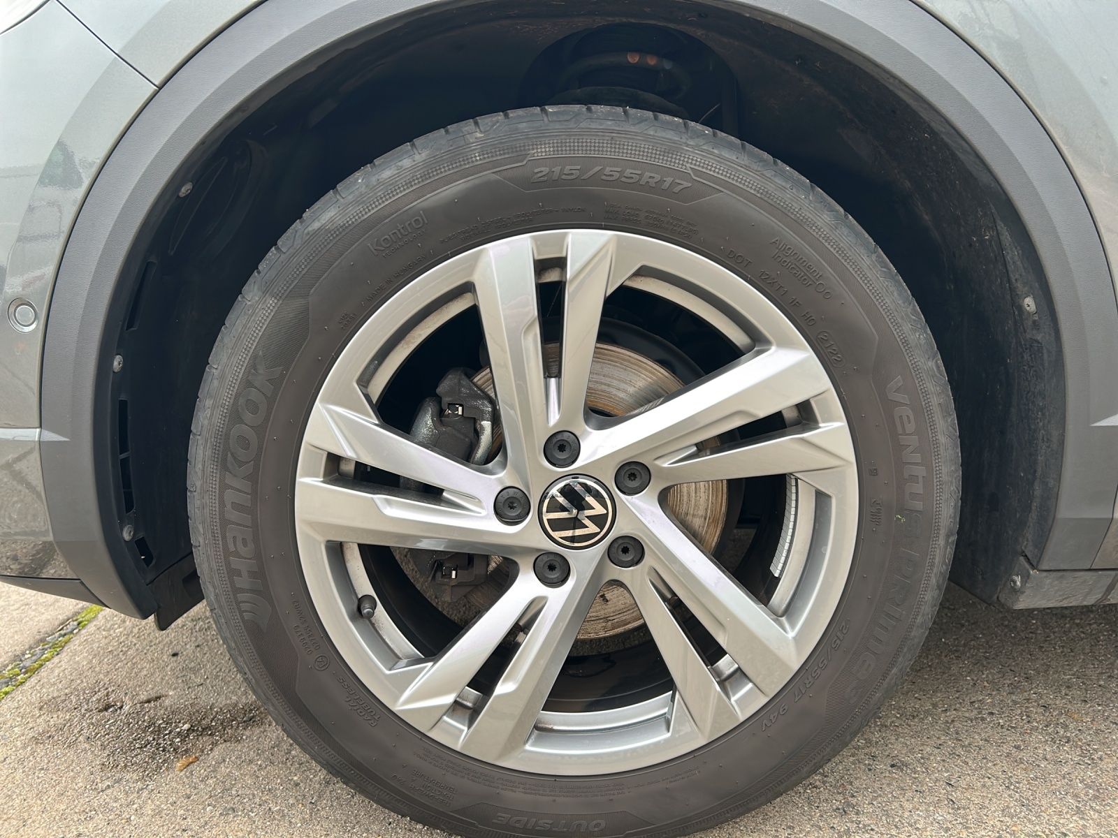 Fahrzeugabbildung Volkswagen T-Roc R-Line TSI DSG IQ.Light ACC STH SH LRHzg R