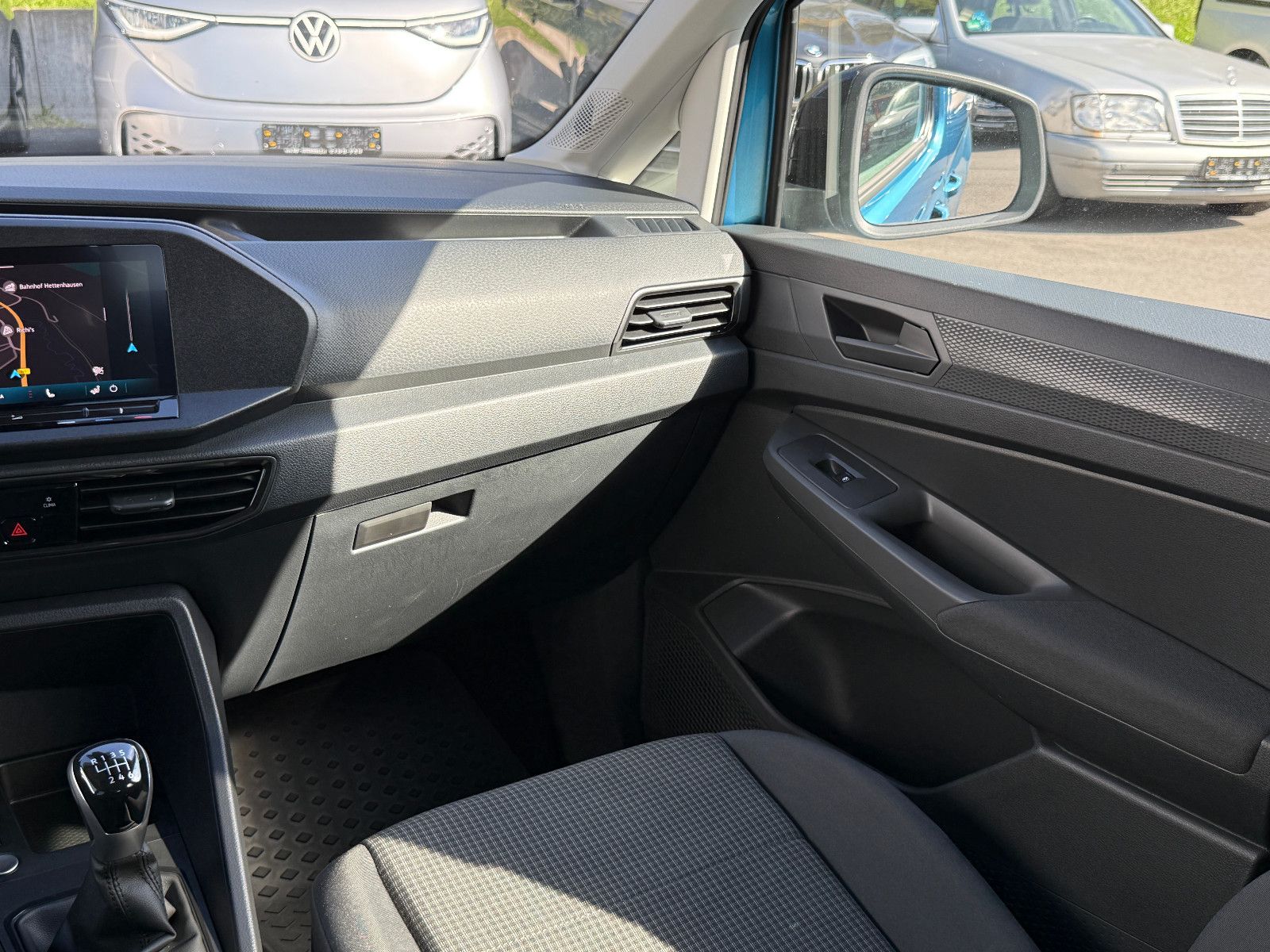 Fahrzeugabbildung Volkswagen Caddy 2.0 TDI Navi GRA LED SHZ Rückfahrkamera