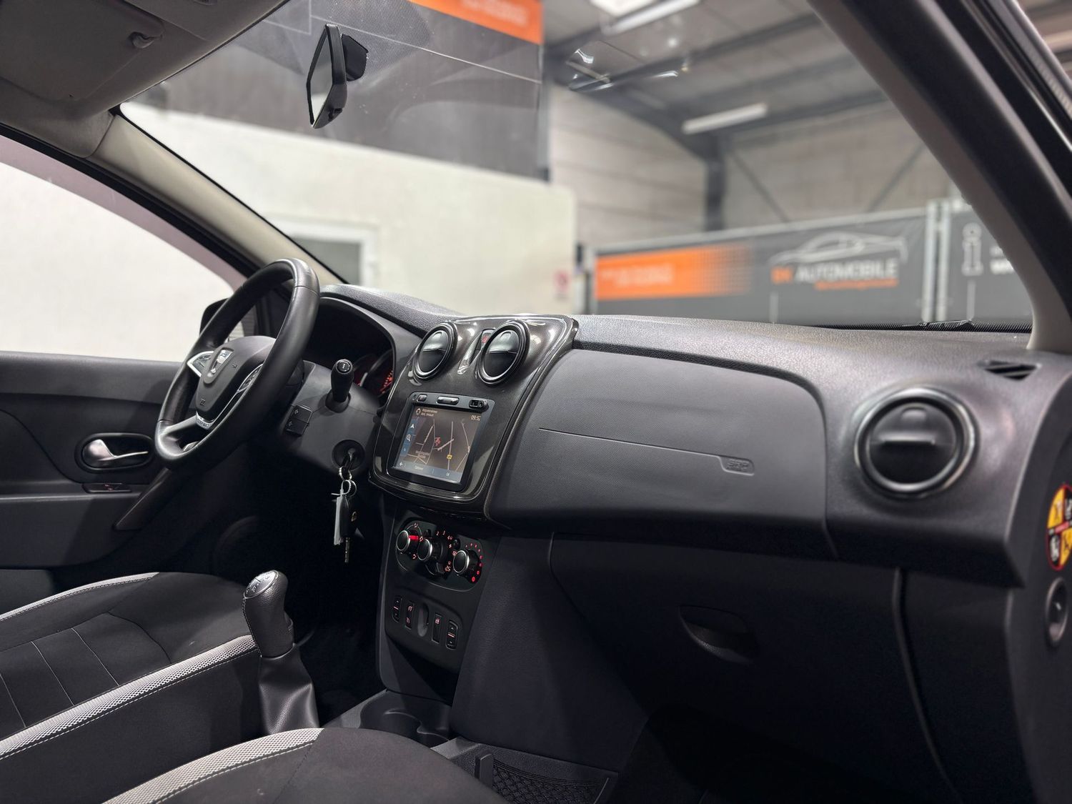 Fahrzeugabbildung Dacia Sandero Stepway#Kamera#Navi#Tempomat