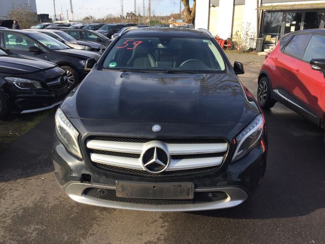 Mercedes-Benz GLA 220 CDI   2,2  / d 4Matic