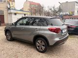 Suzuki Vitara1.0 Comfort R-Cam Sitzh Klimaauto Navi TOP - Suzuki Vitara Gebrauchtwagen in Berlin