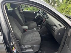 VW Tiguan 2.0 TSI 4Motion R-Line VW Tiguan 2.0 TSI 4Motion R-Line